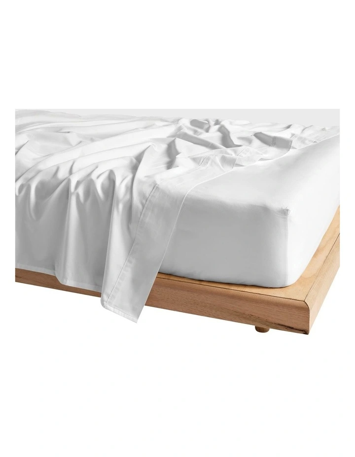 Vienna 300TC Cotton Percale Fitted Sheet 50cm Depth In White image 1