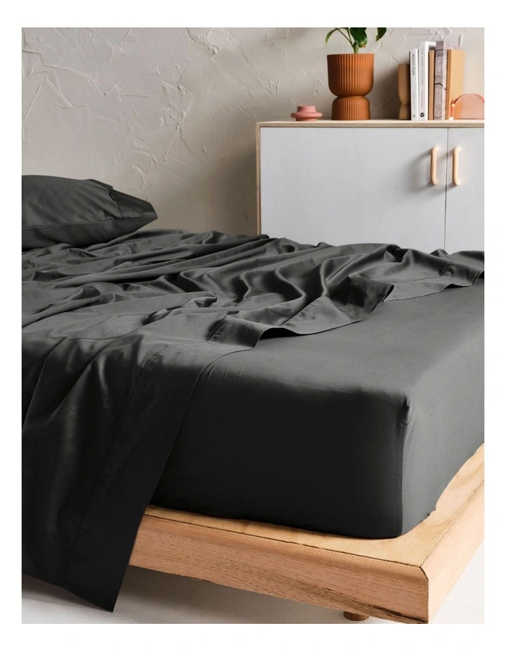 Augusta 500TC Cotton Sateen Flat Sheets in Magnet image 1