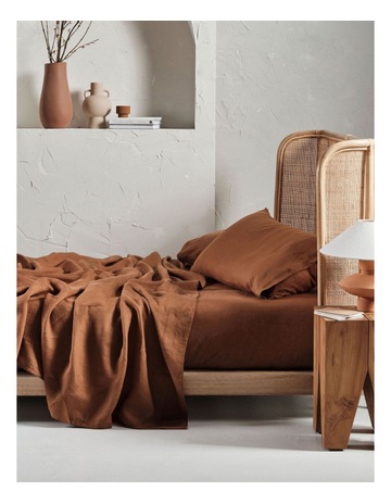 Cinnamon colour