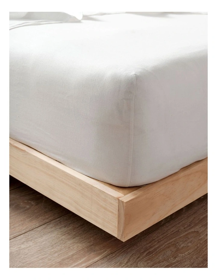 Nimes Fitted Sheet In White image 1