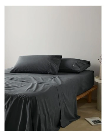 Stonewashed Cotton Pillowcase Pair in Iron