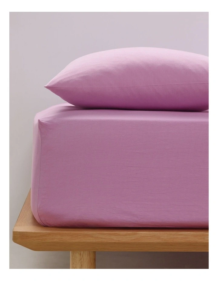 Stonewashed Cotton Fitted Sheet in Magenta image 2