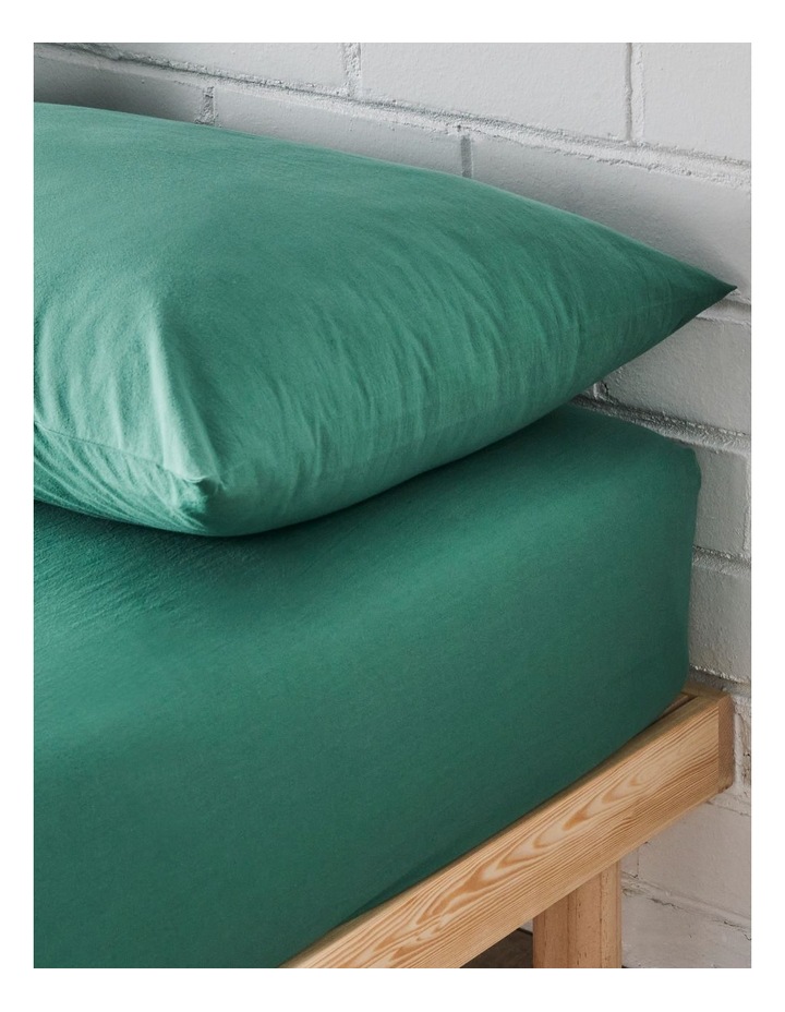 Stonewashed Cotton Fitted Sheet in Emerald image 2