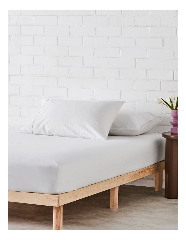 Stonewashed Cotton Fitted Sheet in White image 1