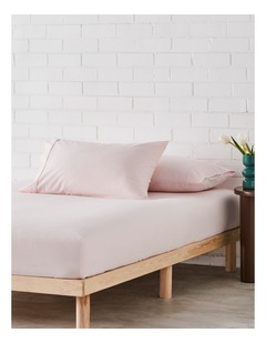 Stonewashed Cotton Fitted Sheet in Marshmallow