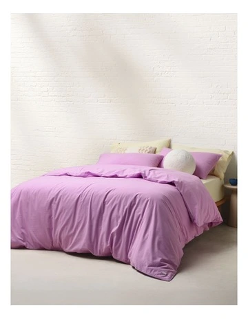 Stonewashed Cotton Quilt Cover Set in Magenta