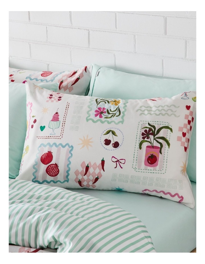 Summer Icon Cotton Sateen Quilt Cover Set in Pink image 2
