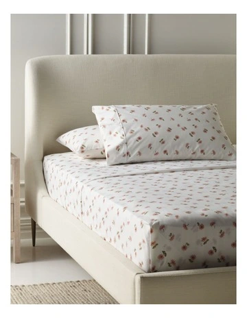 Printed Cotton Blend Sheet Set in Pink