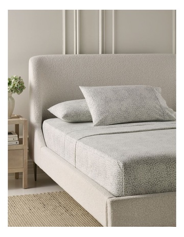 Silver Medallion colour