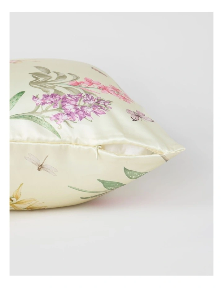 Luxe Silk Pillowcase in Botanical image 3