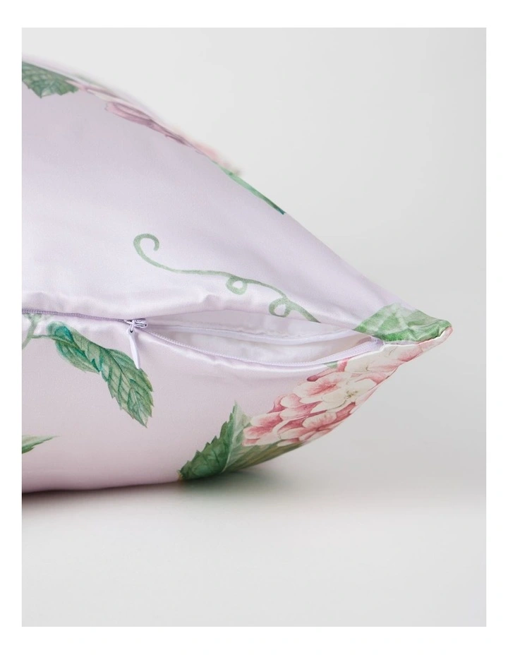 Luxe Silk Pillowcase in Lilac Hydrangea image 3