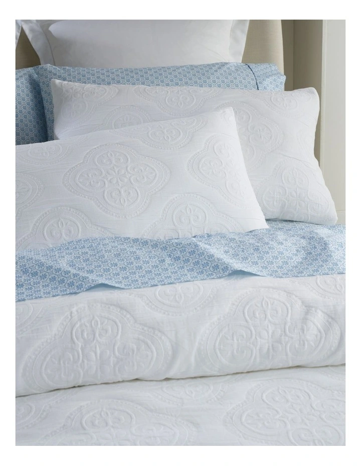 Lucia Matelasse Quilt Cover Set in White image 3