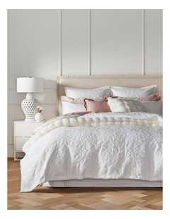 Evelyn Matelasse Quilt Cover Set in White