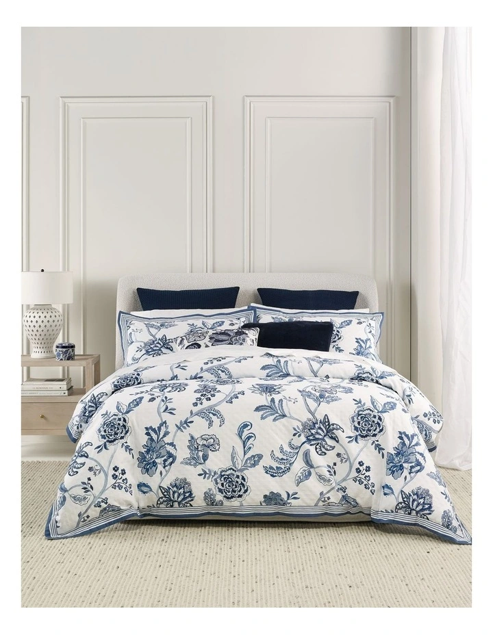 Winter Light Cotton Jacquard Quilt Cover Set in Navy image 4