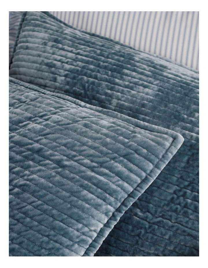 Remi Quilted Velvet Quilt Cover Set in Blue image 3