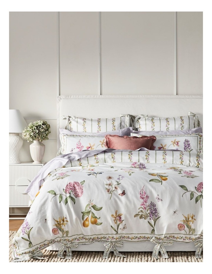 Botanical Cotton Sateen Quilt Cover Set in Green image 1