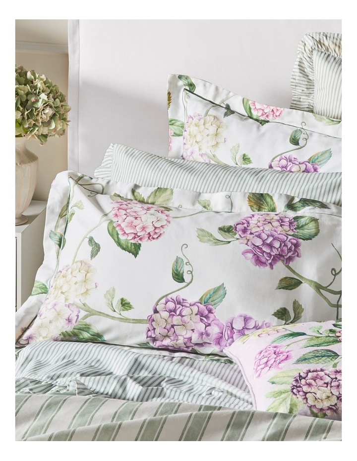 Hydrangea Cotton Sateen Quilt Cover Set in Plum image 2