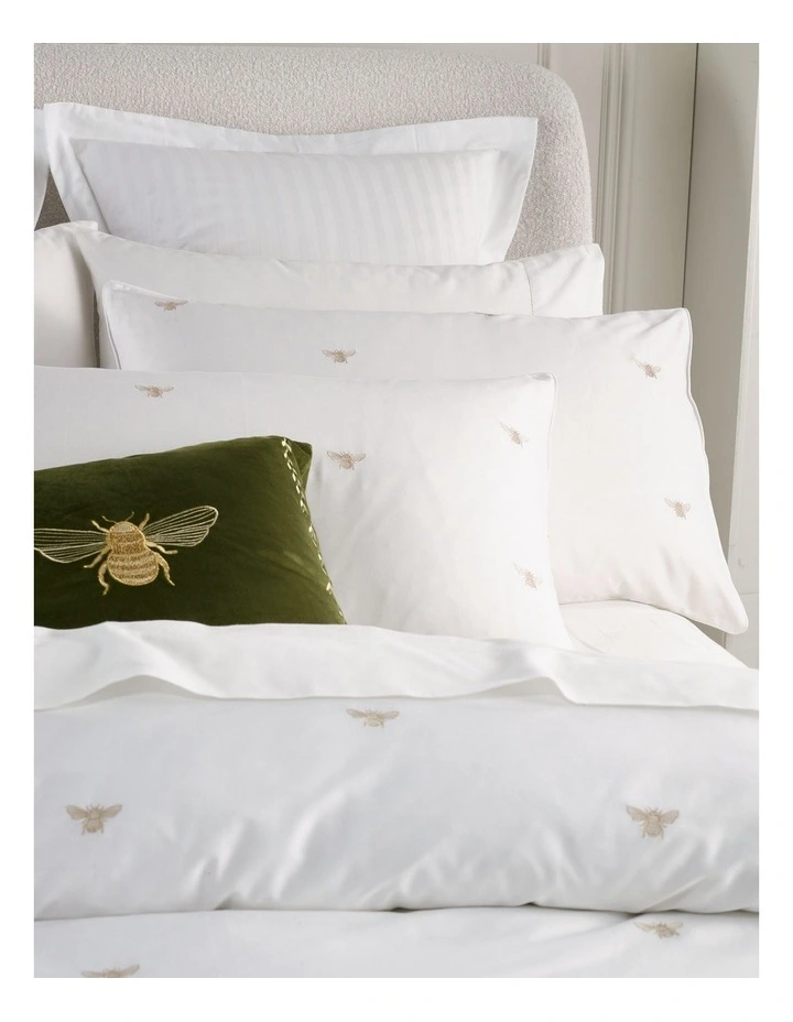 Bee Embroidered Cotton Sateen Quilt Cover Set in White image 3
