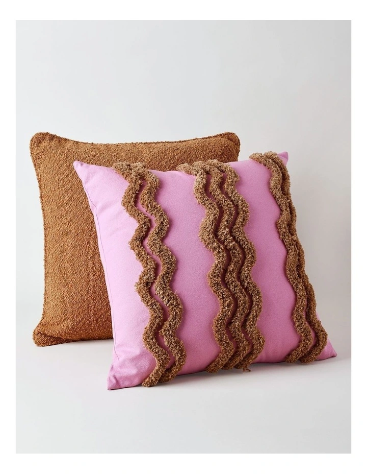 Tufted Wiggle Cushion in Pink image 2