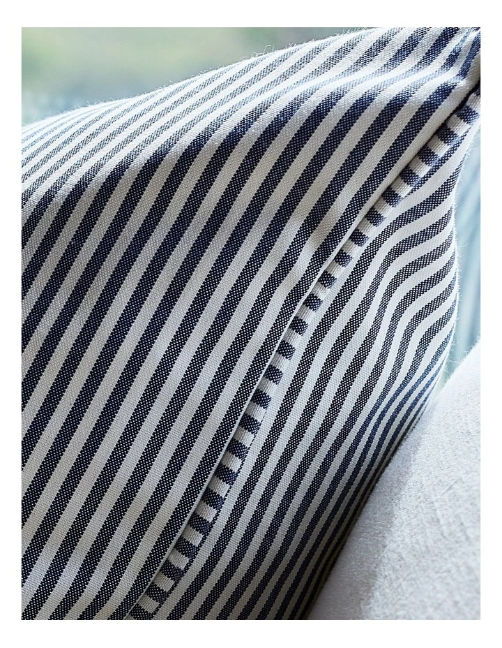 Cushion Glenelg White Blue 40x60cm - Madras Link