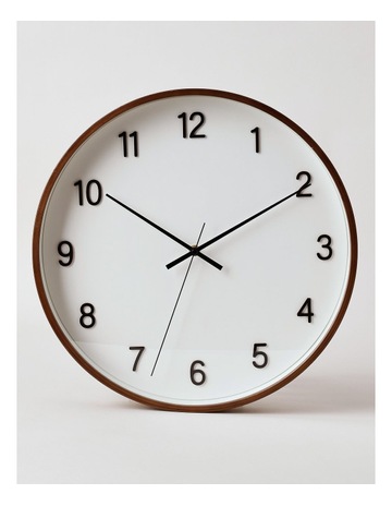 White/Chestnut colour