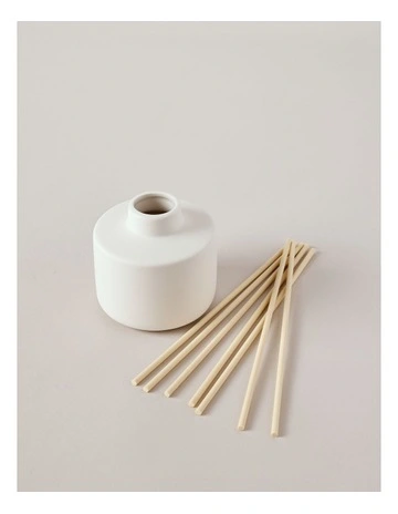 Hinterland Diffuser in Lemon, Pine & Salt Spray 200ml