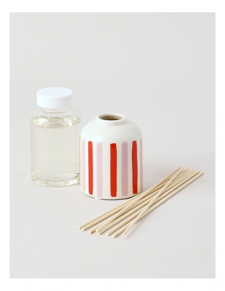 Voyage Cabo Diffuser 250ml in Pink/Red image 2