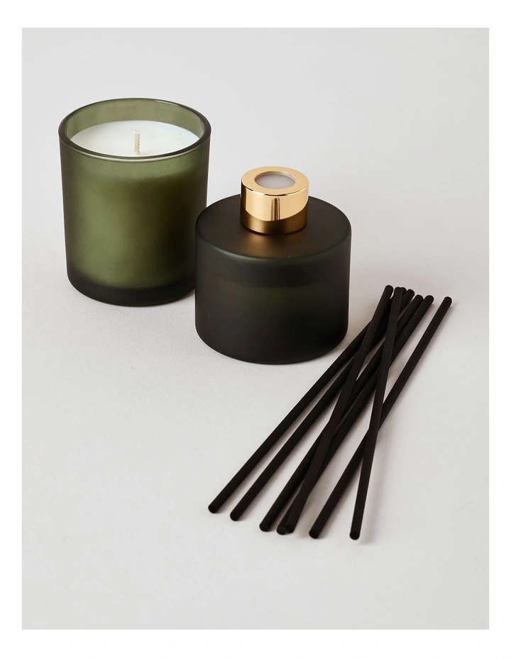 Cosmic Christmas Balsam & Bliss Candle & Diffuser Set in Green image 2