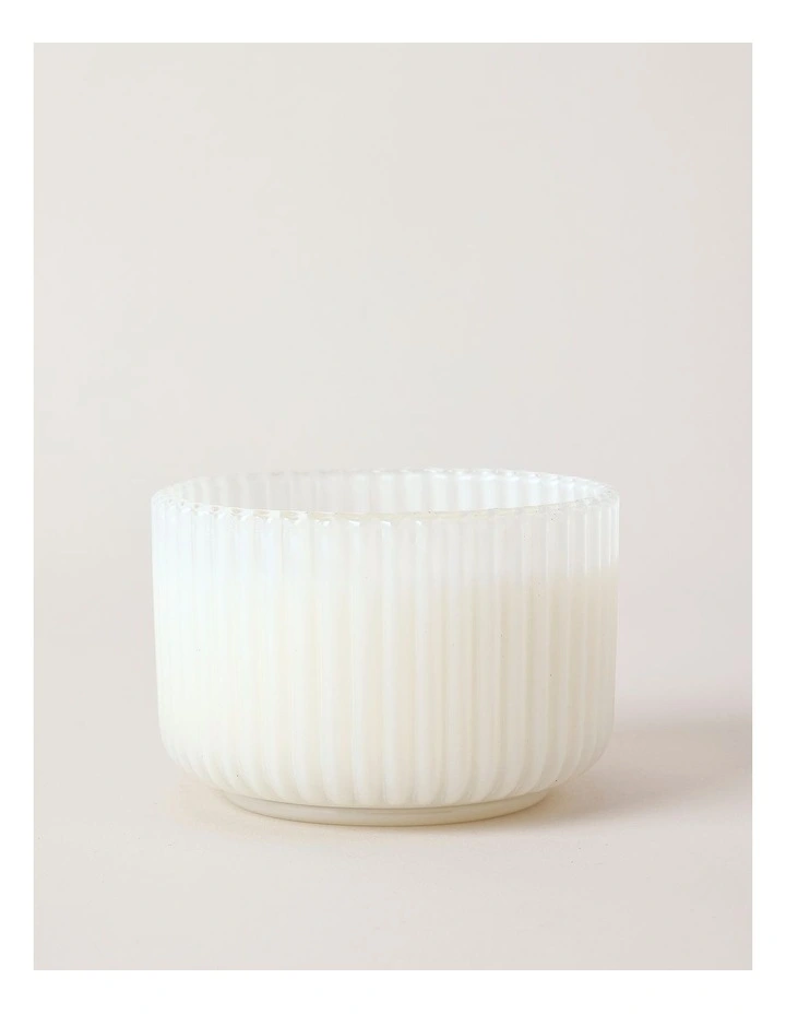 Floraverde Large Candle 400g in Tranquil Lotus image 2