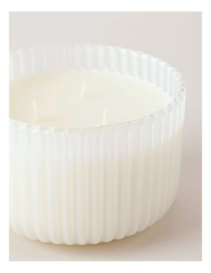 Floraverde Large Candle 400g in Tranquil Lotus image 3