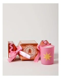 Holiday Magic Gingerbread Candle 50g in Pink