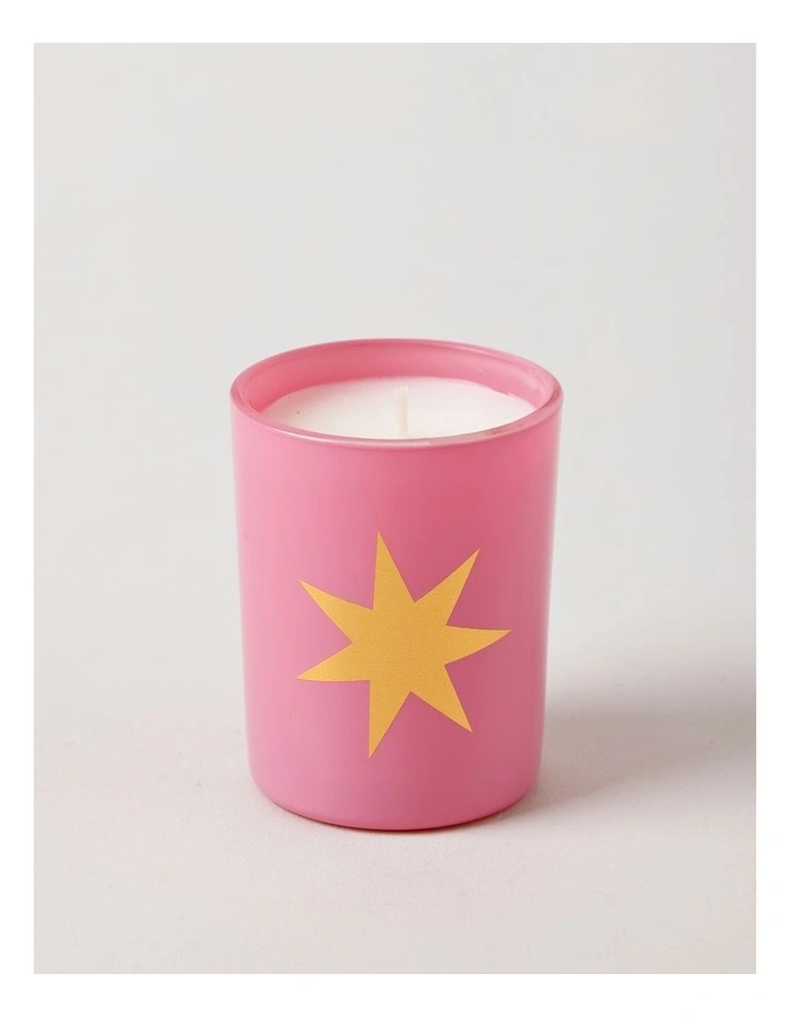 Holiday Magic Gingerbread Candle 50g in Pink image 2