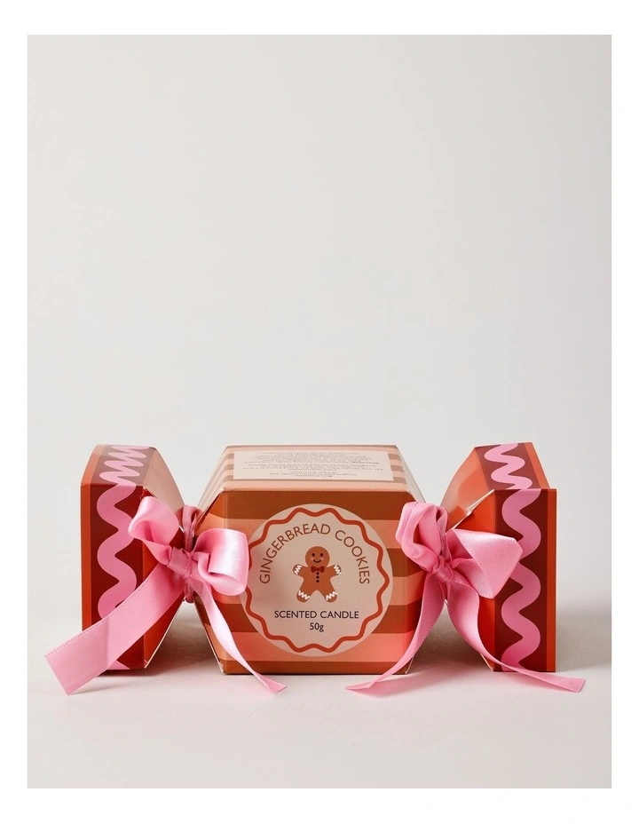 Holiday Magic Gingerbread Candle 50g in Pink image 3