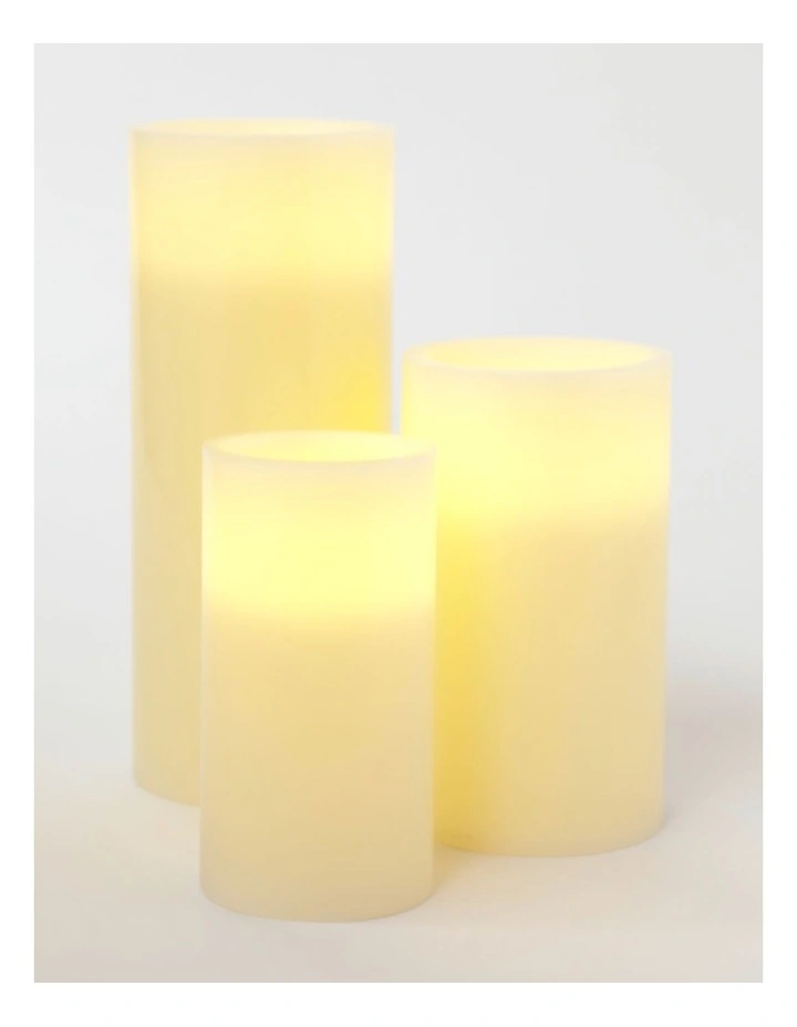 Flameless Wax Candle 10x17cm in Cream image 2