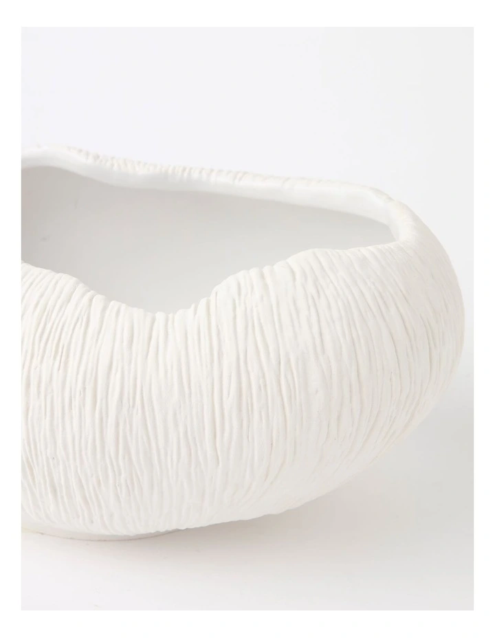 Daria Ceramic Faux Coral Bowl 22cm in White image 3