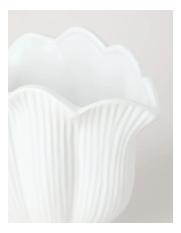 Posey Textured Ceramic Vase 20cm in White image 4