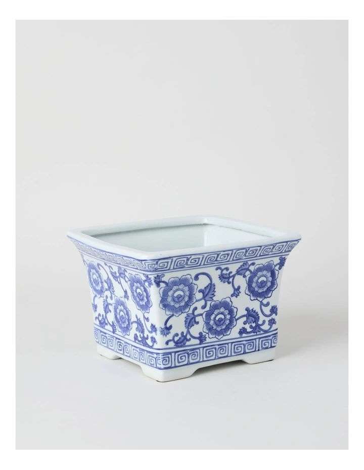 Hand-Painted Ginger Planter in Blue and White 20cm image 3