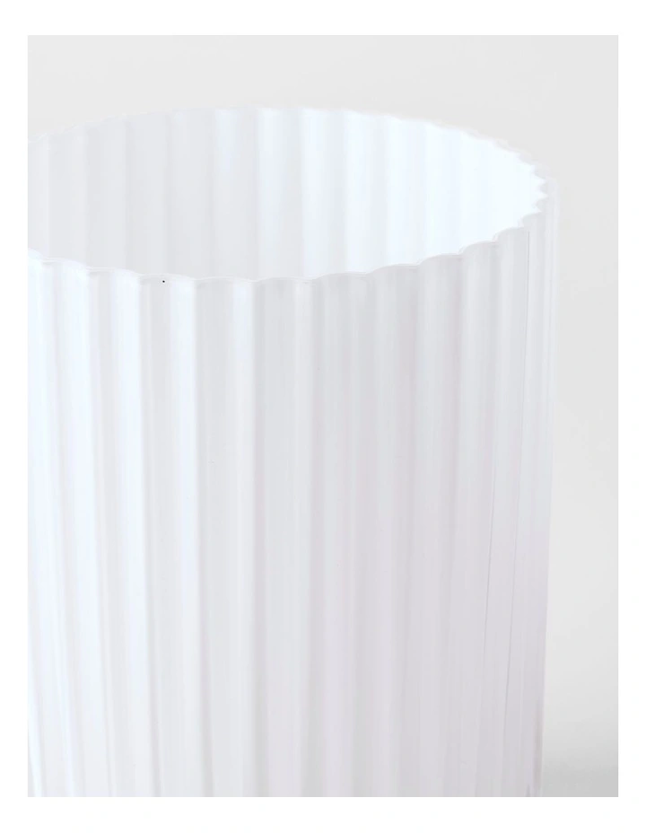 Atlas Ribbed Glass Vase 20cm in White image 2