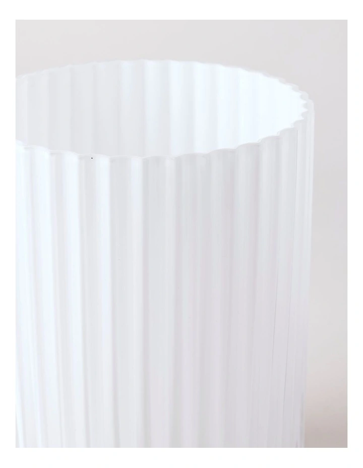 Atlas Ribbed Glass Vase 20cm in White image 2