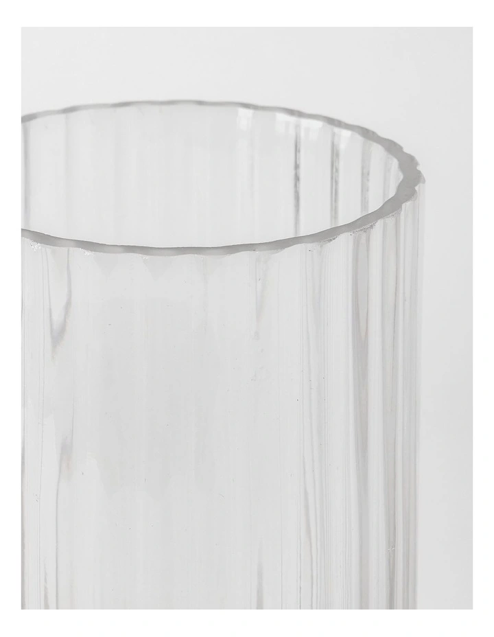 Atlas Ribbed Glass Vase 20cm in Clear image 2