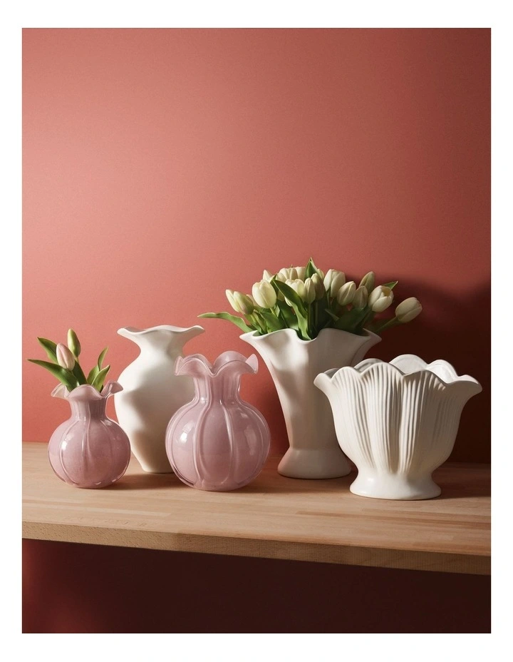 Heritage Glass Tulip Vase 19cm in Pink image 2