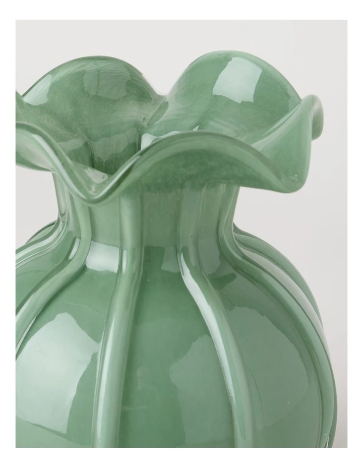 Heritage Glass Tulip Vase 19cm in Green image 2