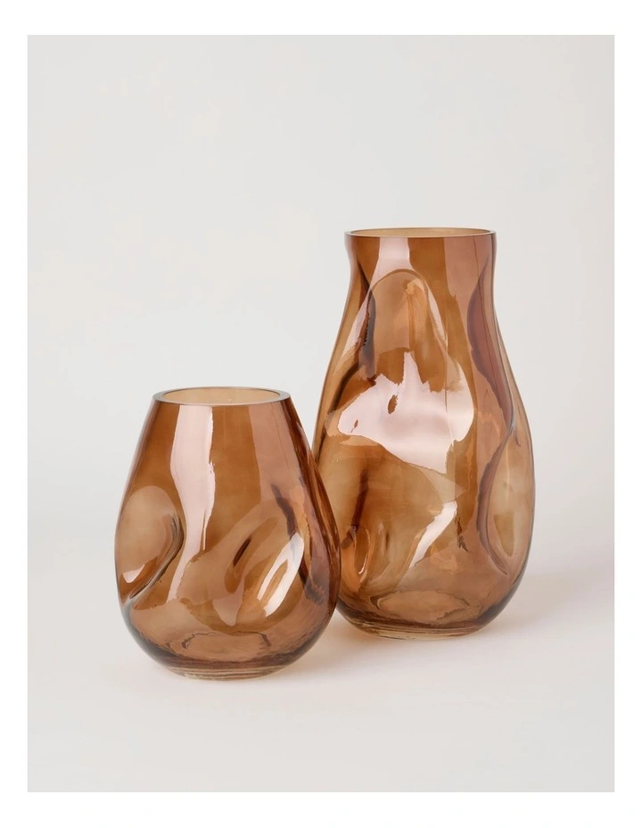 Hari Glass Vase 17cm in Brown image 3