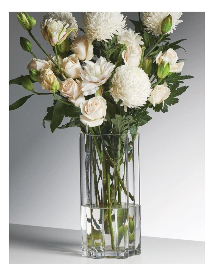 Gallery Elsie Vase 15x30cm in Clear image 4