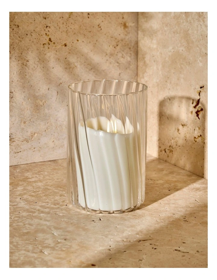 Swirl Hurricane Vase 10x15cm in White image 3