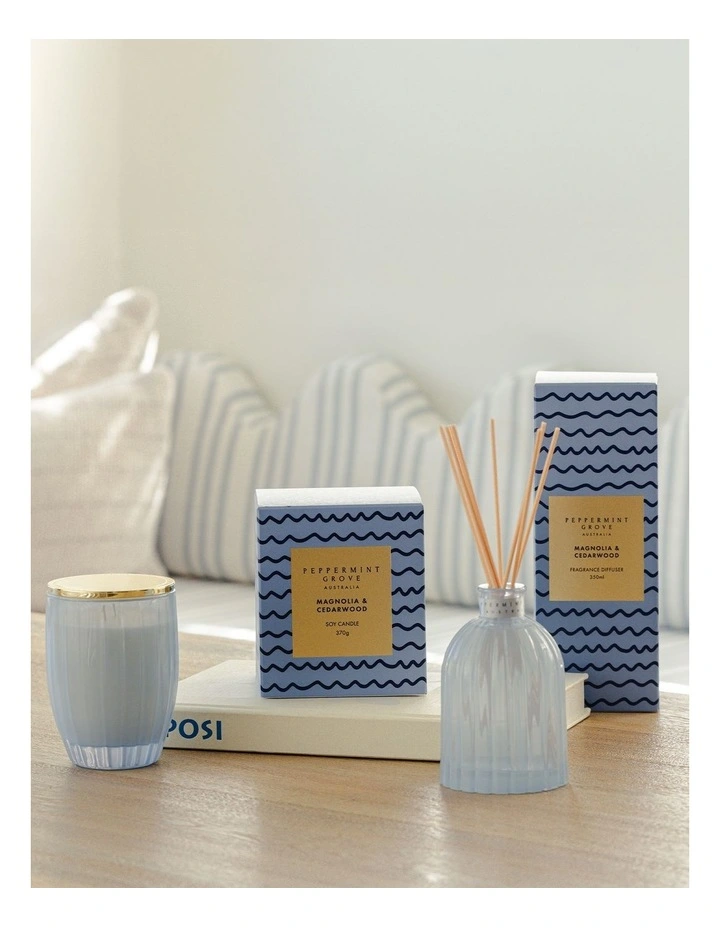 Magnolia Cedarwood Candle 370g image 6