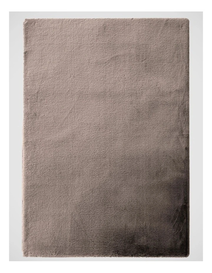 Capital Made Bambi Faux Fur Charcoal Polyester 230x330cm image 1