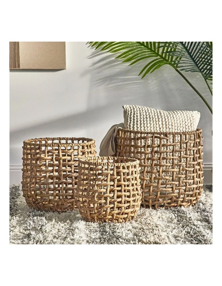Open Weave Water Hyacinth Baskets Set of 3 in Brown image 2