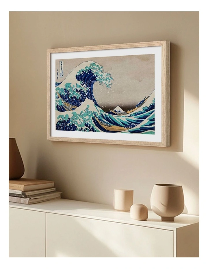 Great Wave Off Kanagawa Frame in Natural image 2
