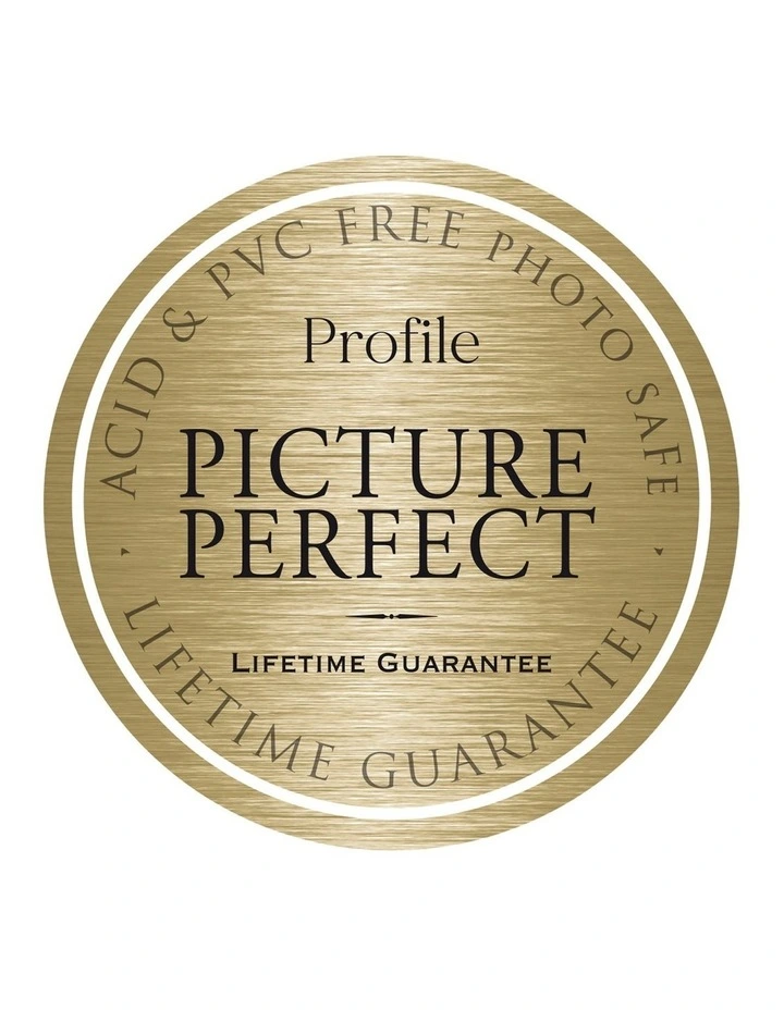 Limoncello Print Frame in Natural Oak image 7